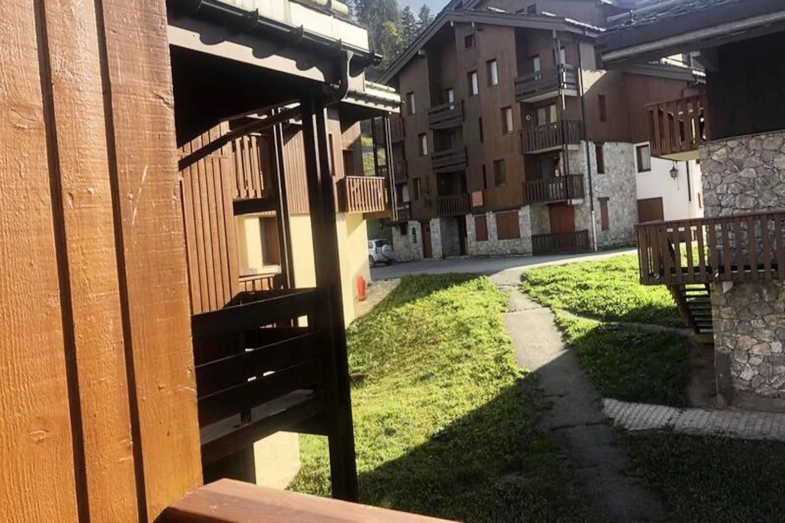 Résidence Lauziere Dessous-Bathroom