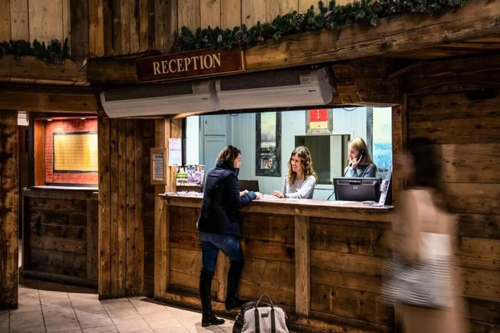 Résidence Le Cheval Blanc ***-Empfangshalle