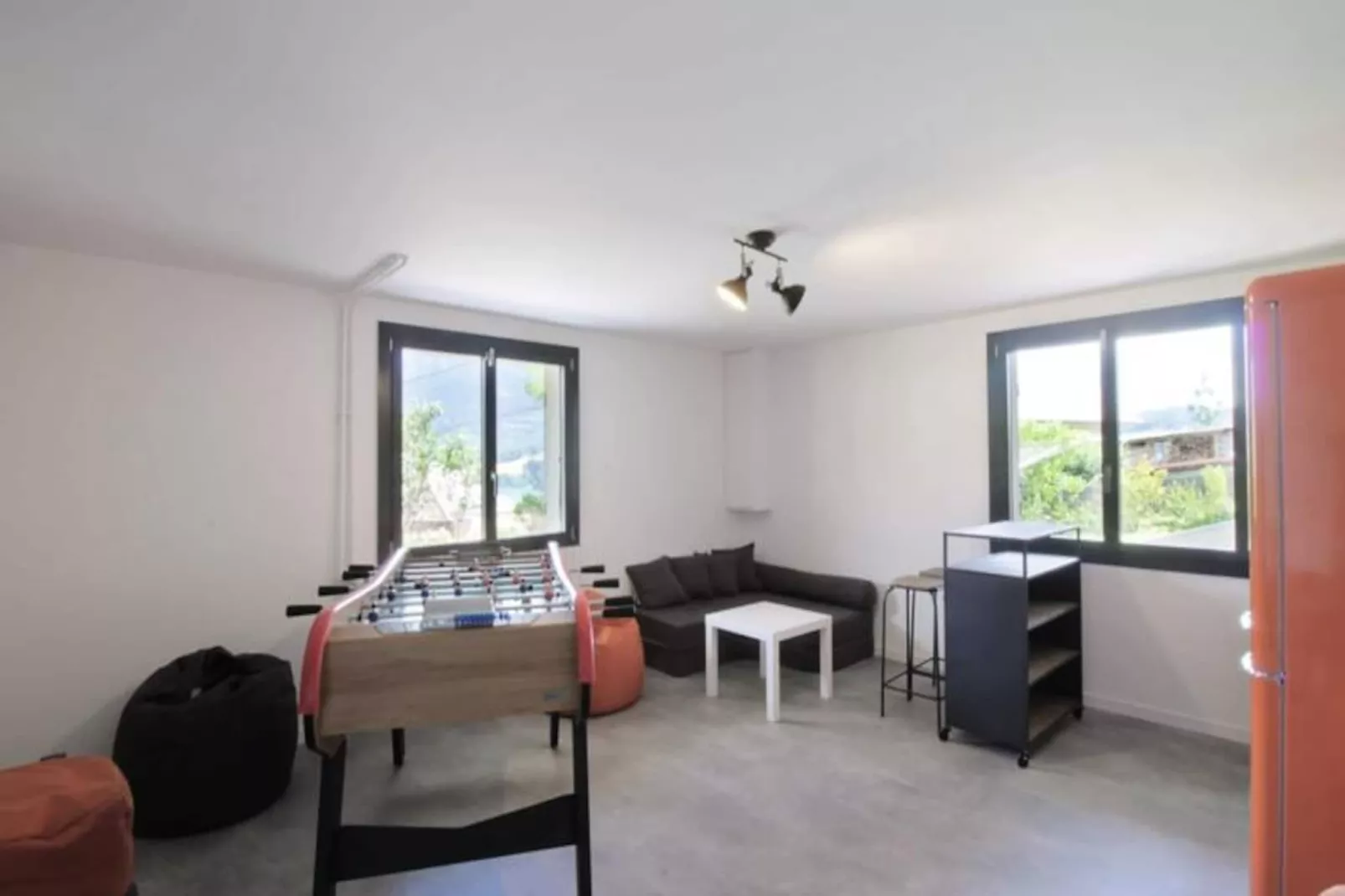 Belle Villa Sur Les Coteaux Du Lac D'aiguebelette!-Image-tags.