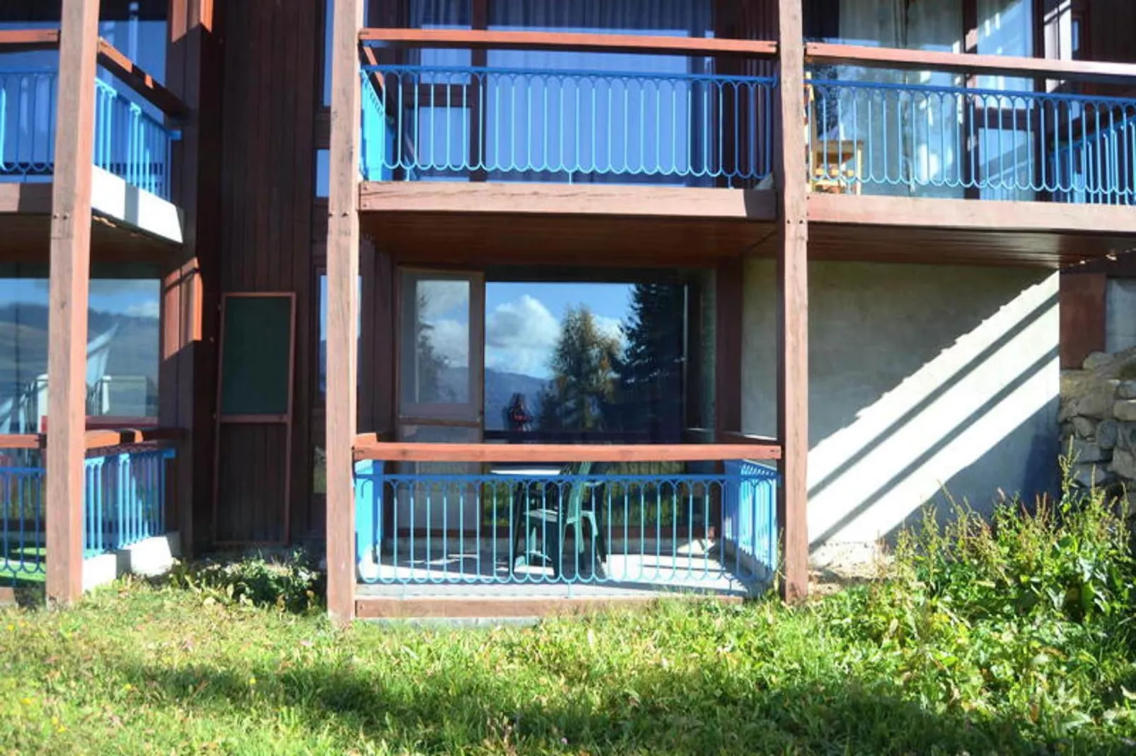 Résidence Bequi-rouge - Exterior in summer