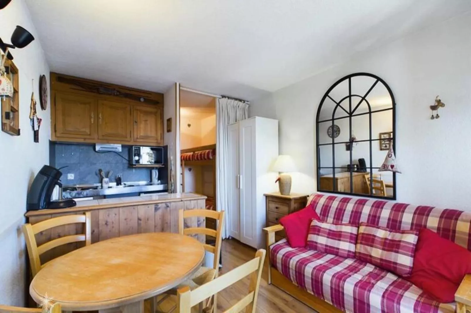 Résidence Bouquetins A-Exterior in summer