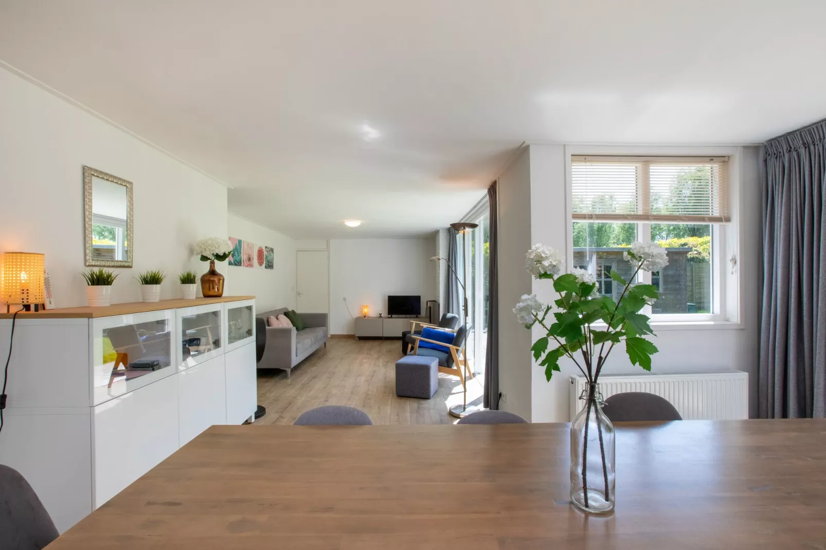 Inlaag 20-Living room