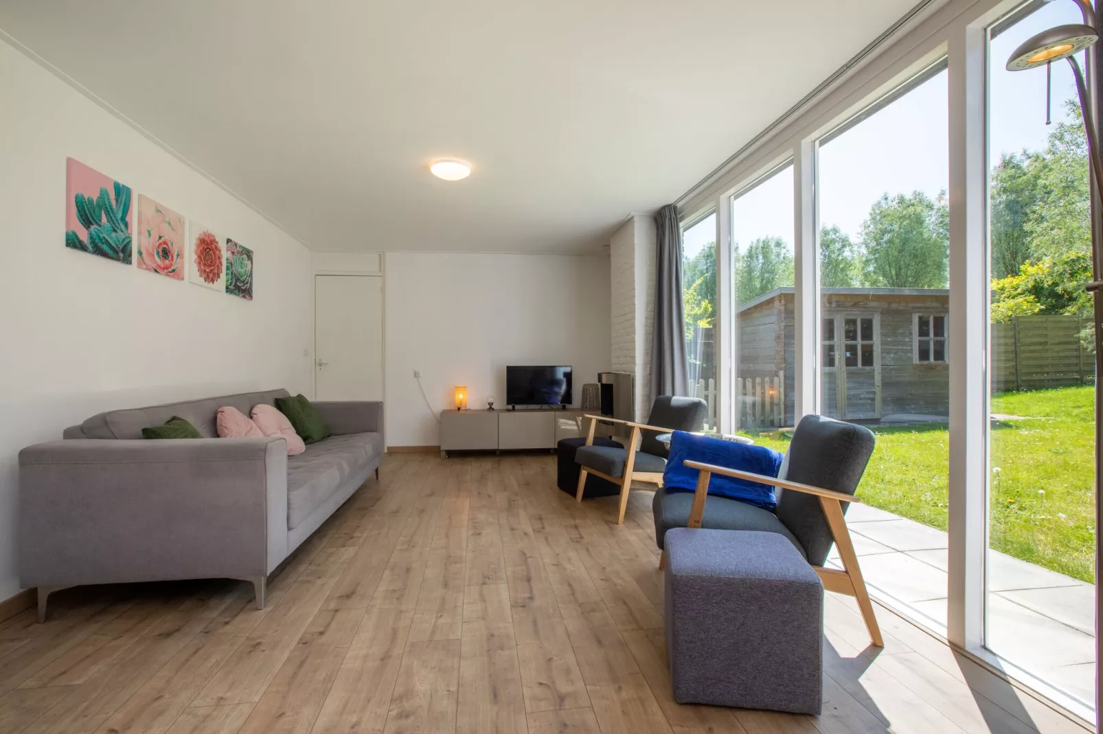 Inlaag 20-Living room