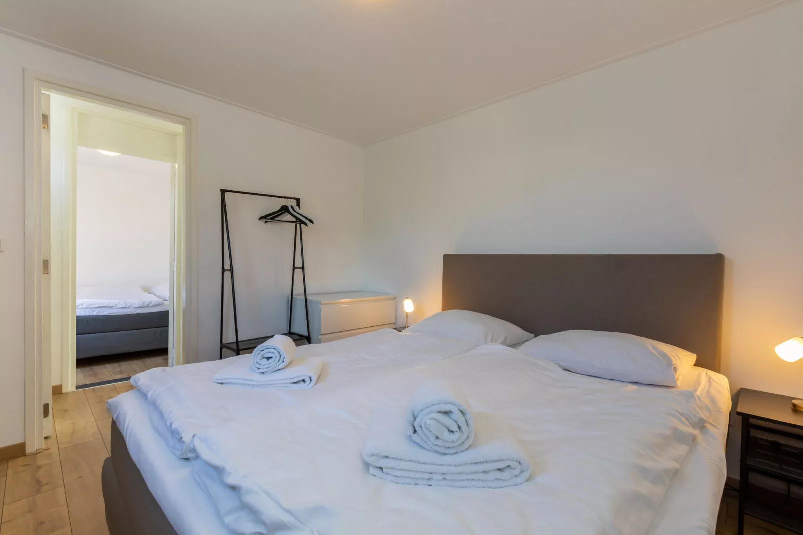 Inlaag 20-Bedroom