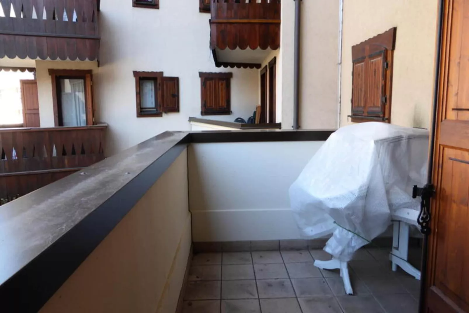 Résidence Les Jardins Alpins-Exterior in summer