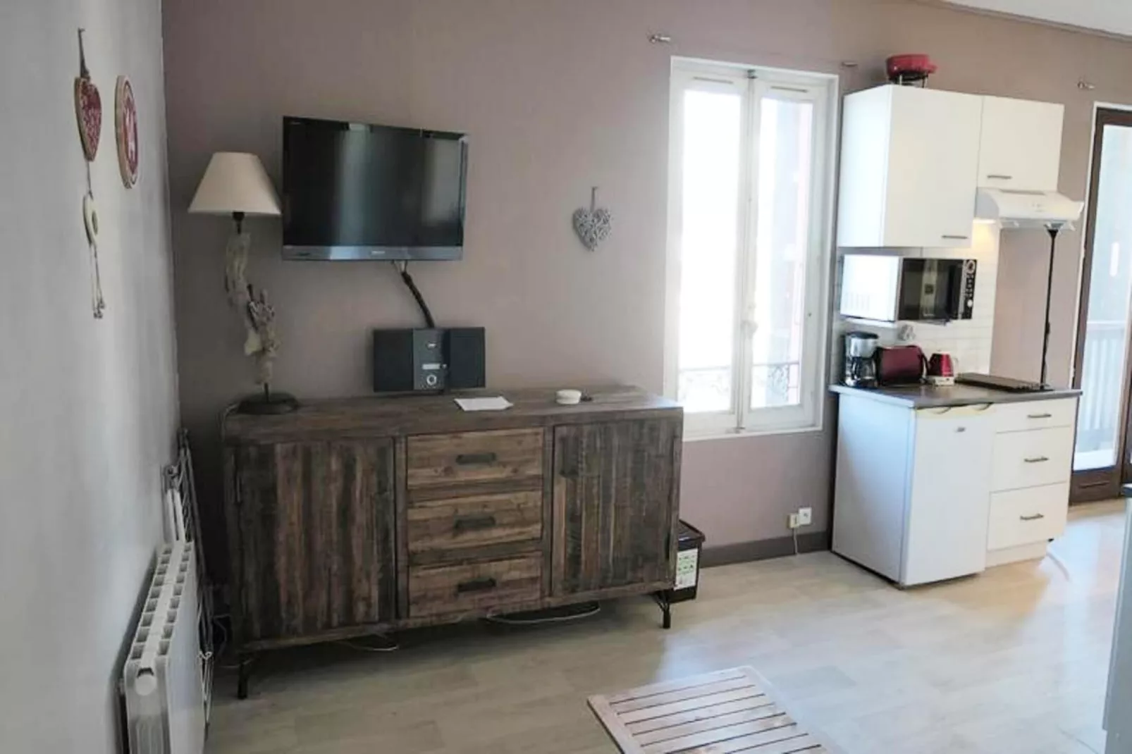 Résidence Les Bruyeres-Exterior in summer