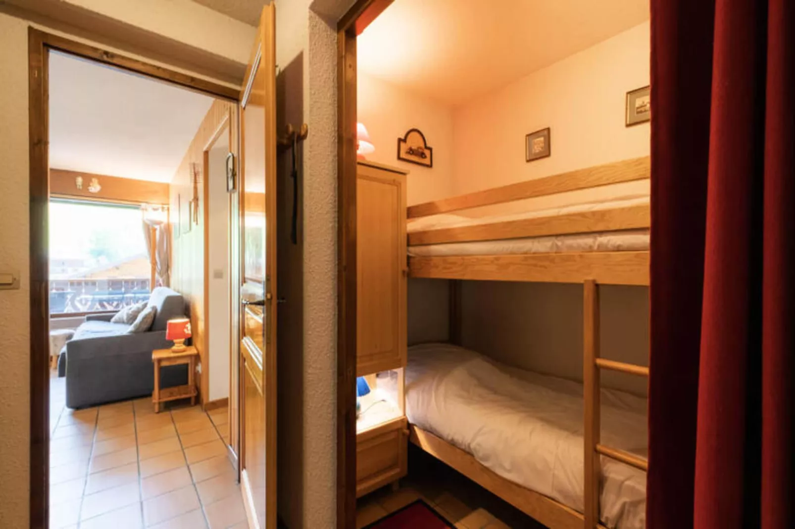 Résidence Domanial B-Außenbereich Sommer