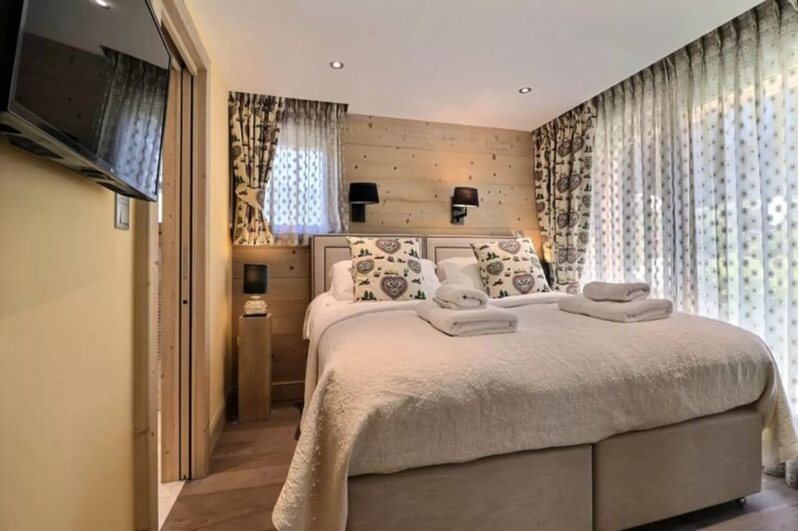 Résidence Explorer Meleze-Exterior in summer