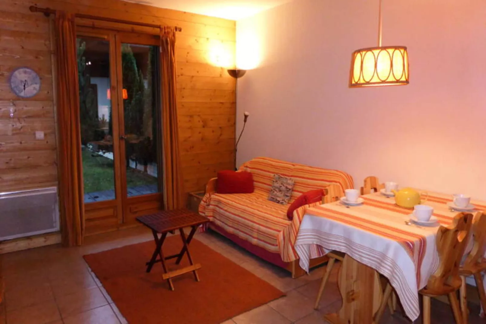 Résidence Les Amethystes B-Exterior in summer