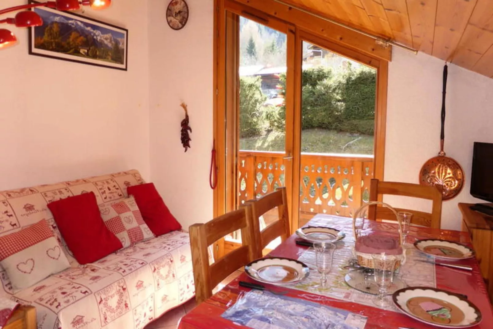 Chalets Alpages-Exterior in summer