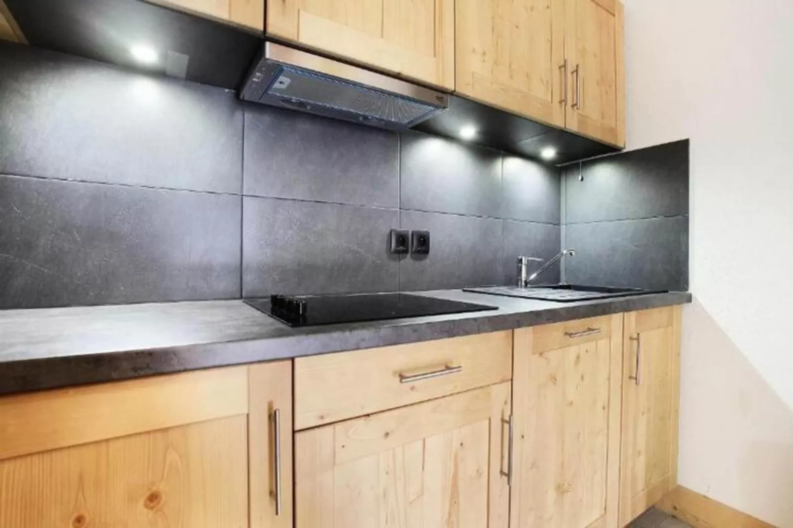 Résidence Prestige Odalys Les Fermes de Châtel-Kitchen