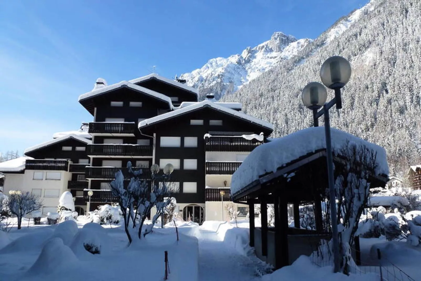 Résidence Clos Du Savoy-Exterior in winter