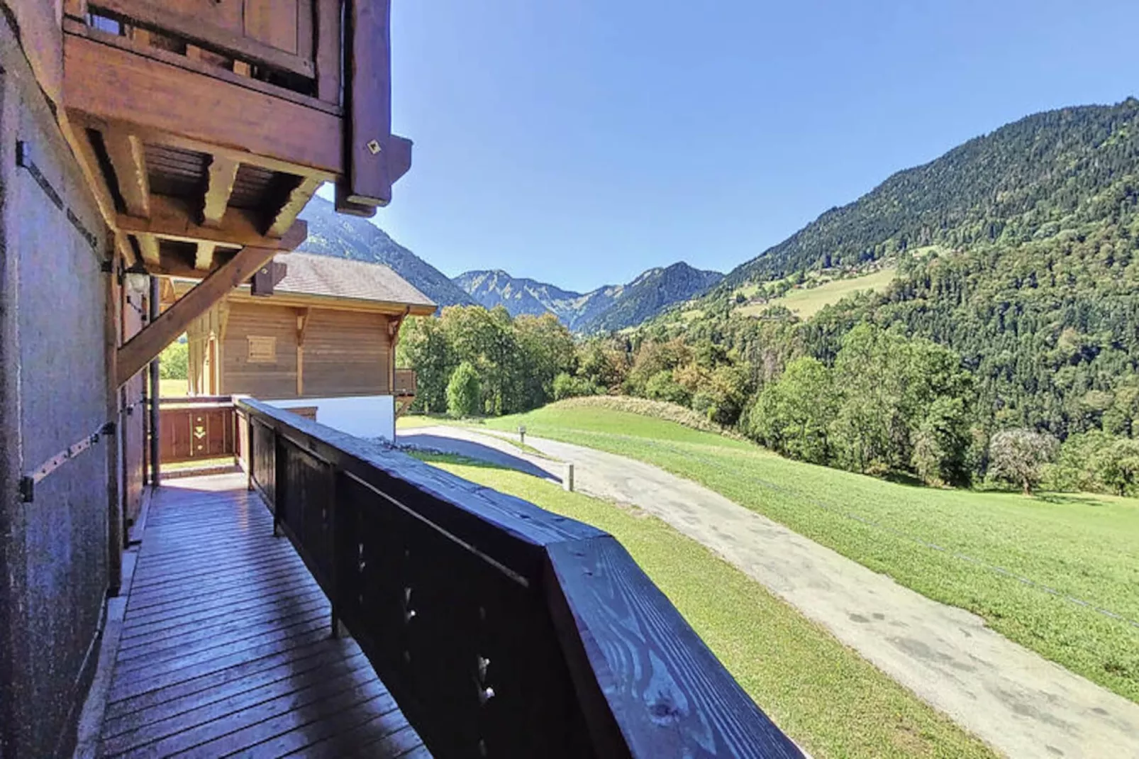 Chalets à Le Biot-Image-tags.