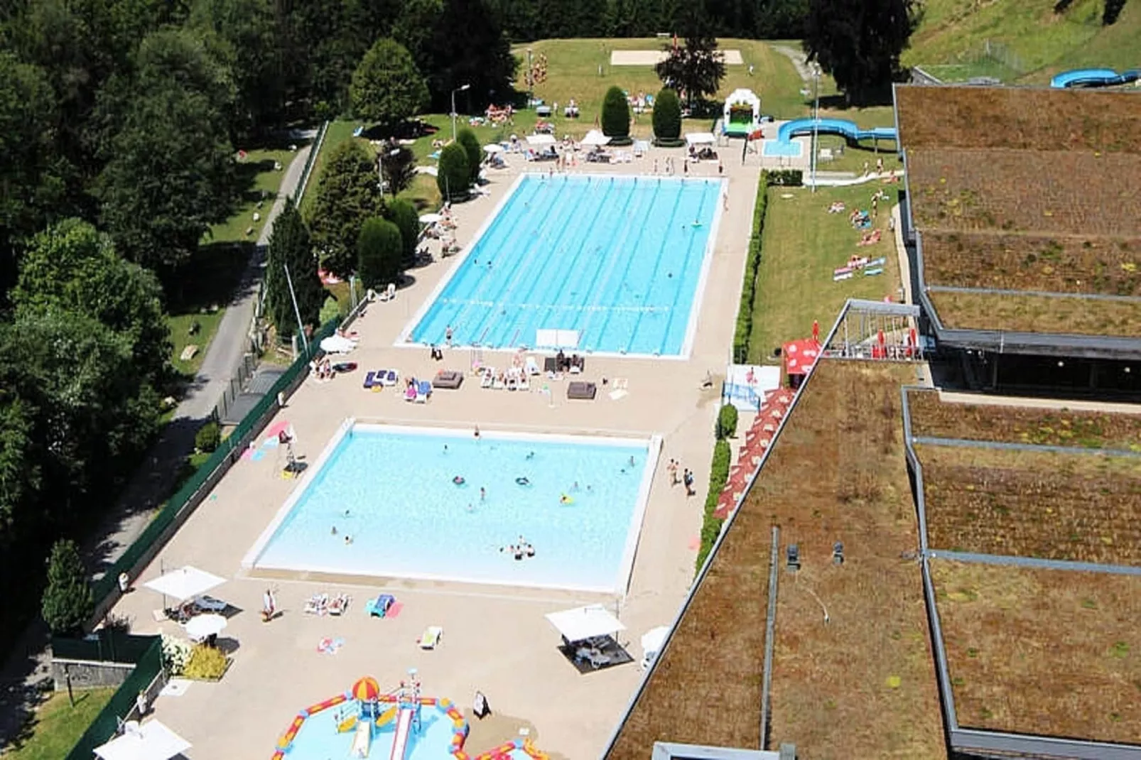 Appartements à Morzine-Swimming pool