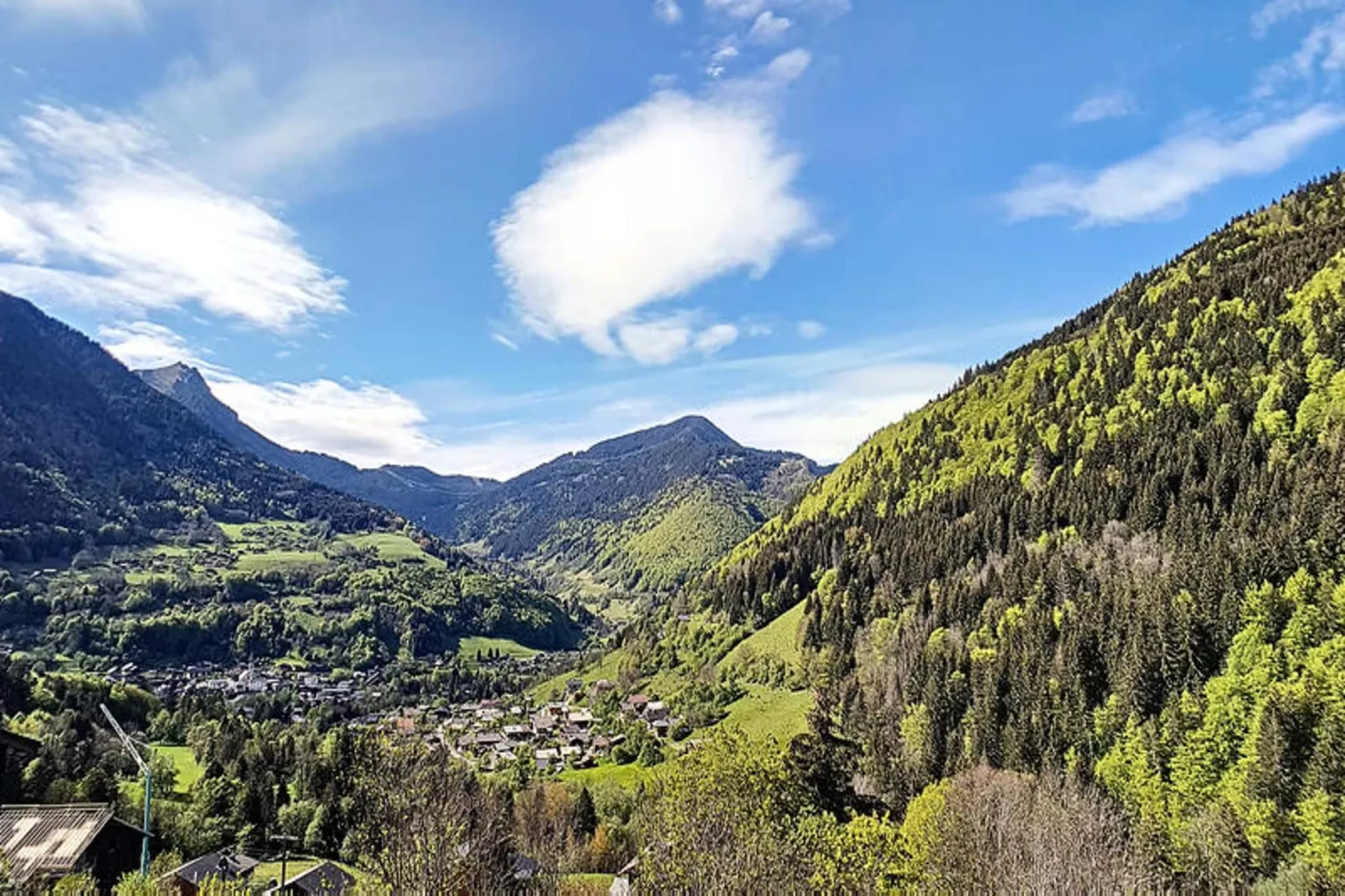 Appartements à Saint Jean d'Aulps-Zones été à 5 km