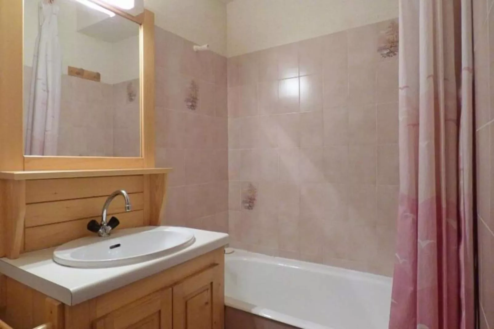 Résidence Cornillon A-Außenbereich Sommer