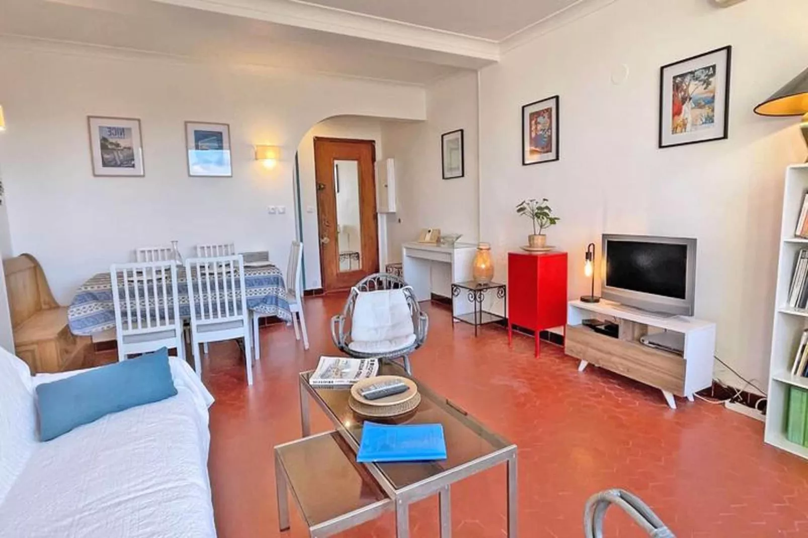 Résidence Les Dauphins-Living room