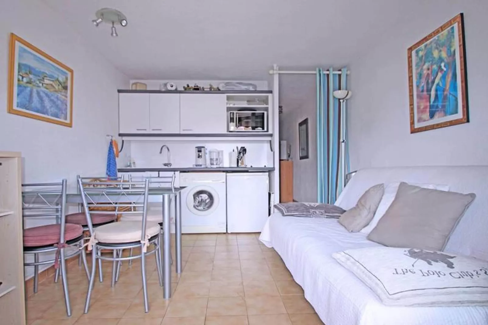 Résidence Les Coralines-Living room