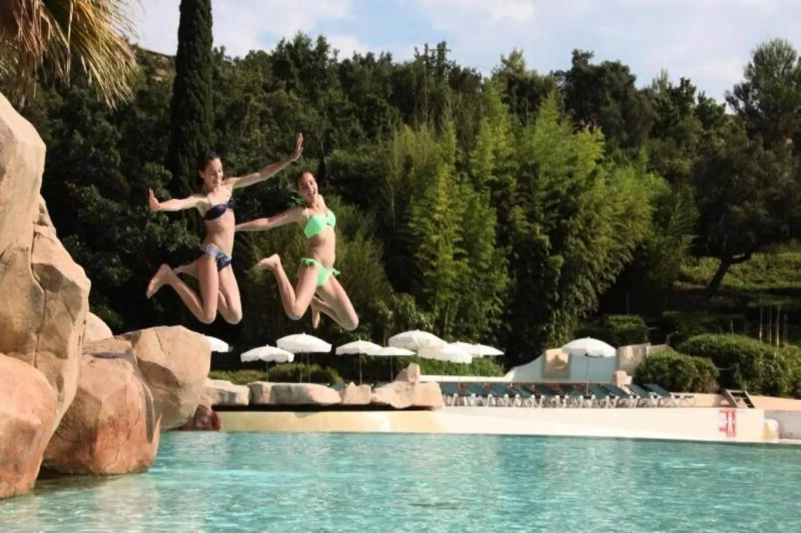 Les Appartements aux Restanques du Golfe de St Tropez - maeva Home-Exterior in summer