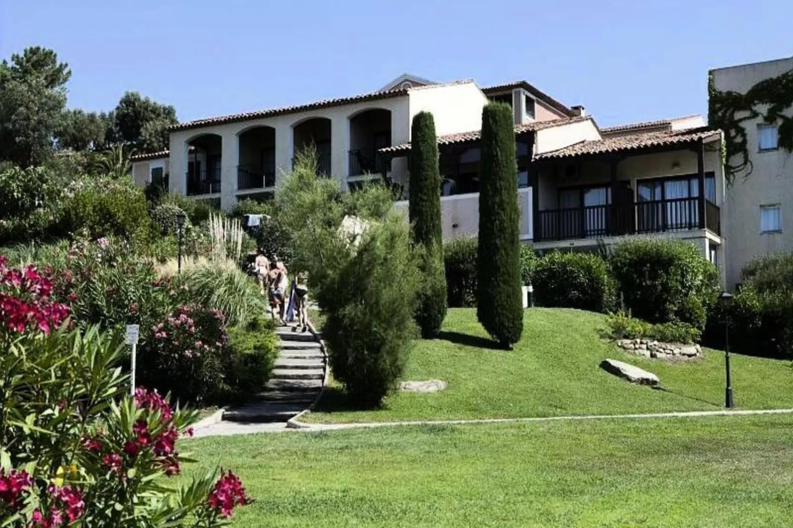 Résidence Les Parcs de Grimaud - maeva Home-Außenbereich Sommer
