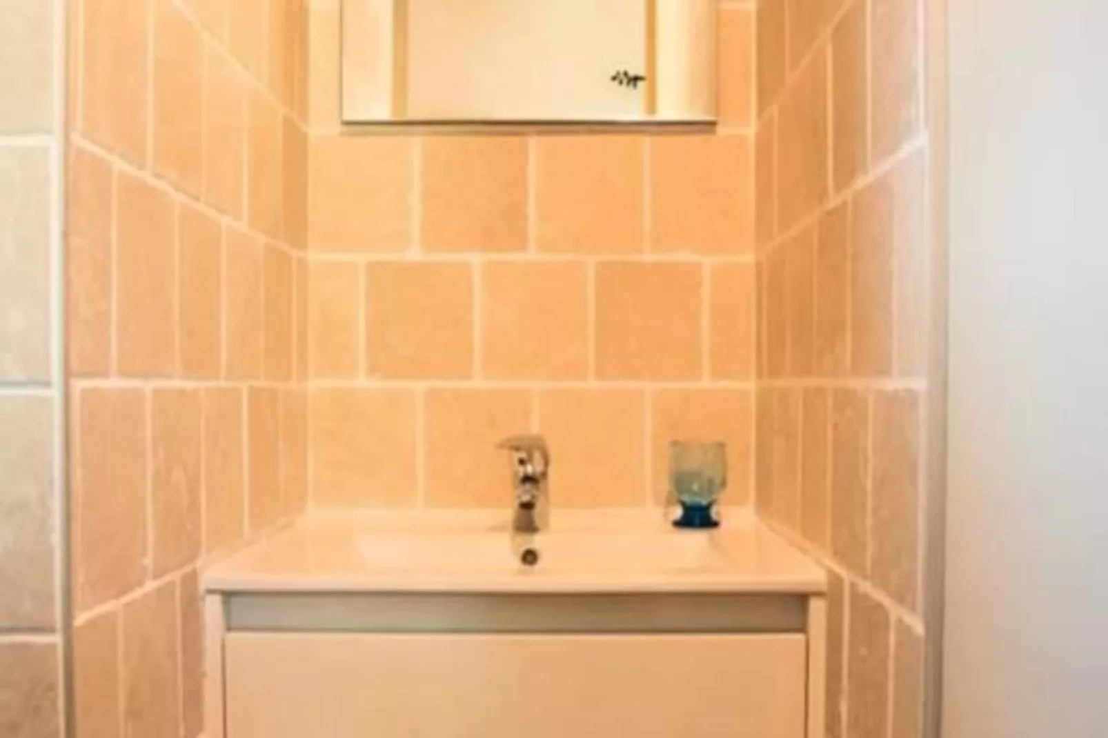 #perle Rare !charmante Maison Avec  Piscine Au Bord De La Rivi&egrave;re-Image-tags.