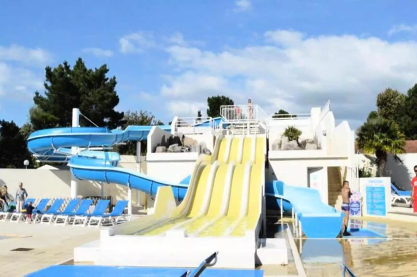 Mobil-home 4 pers. proche plage-Exterior in summer