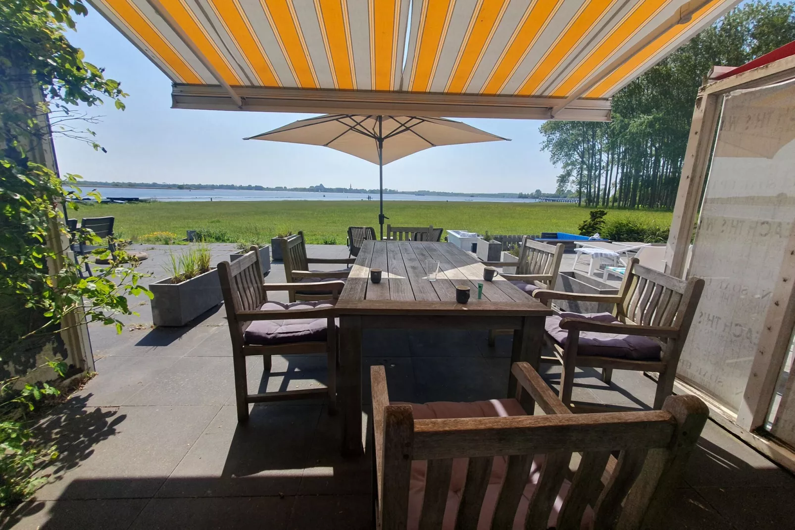 Lake house-Terrassenbalkon