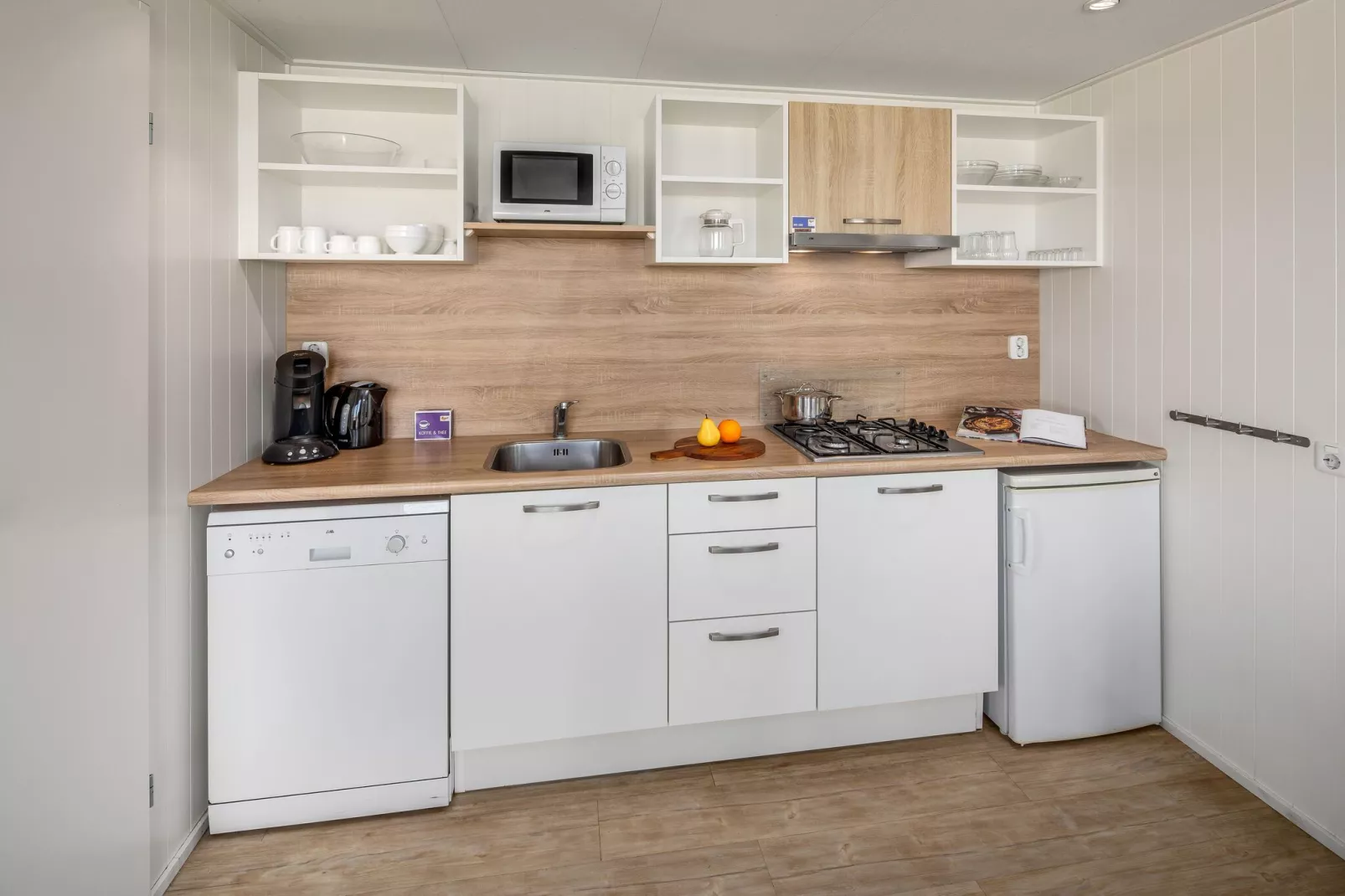 Vakantiepark Beach Resort 6-Kitchen