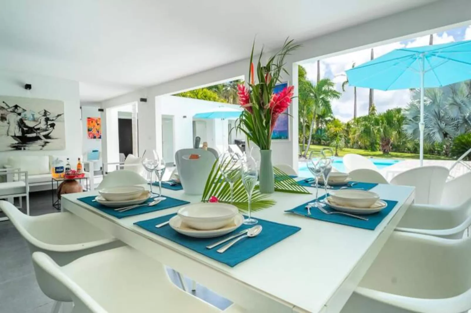 Villa Rosa-Image-tags.