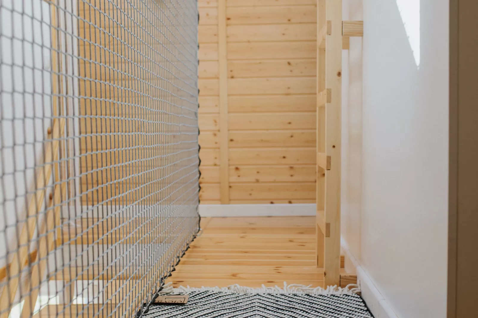 White Heron-Hall & reception