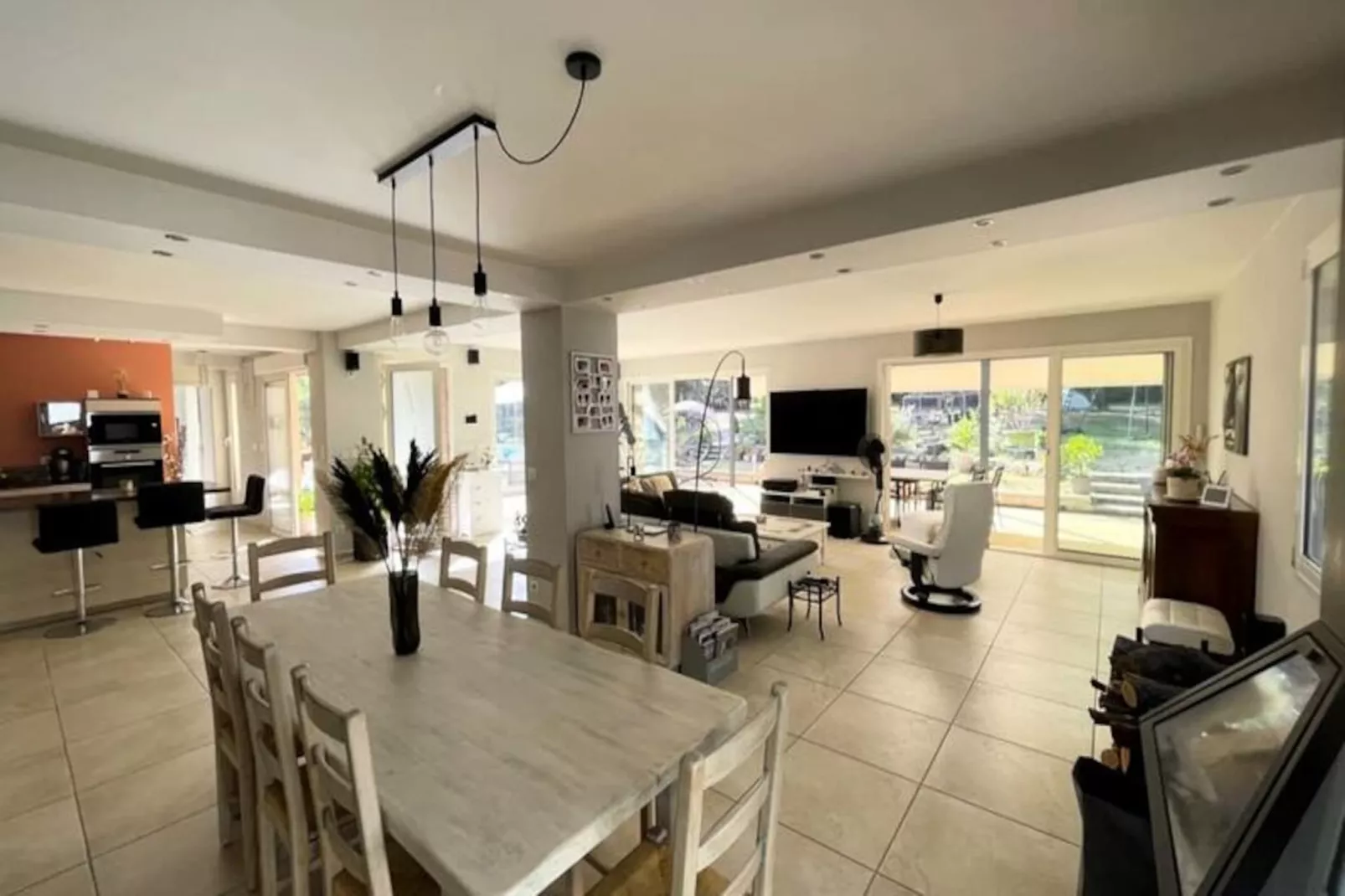 Villa Des Pins, Belle Maison Familiale, Proche Aix En Provence, 8 Personnes-Image-tags.