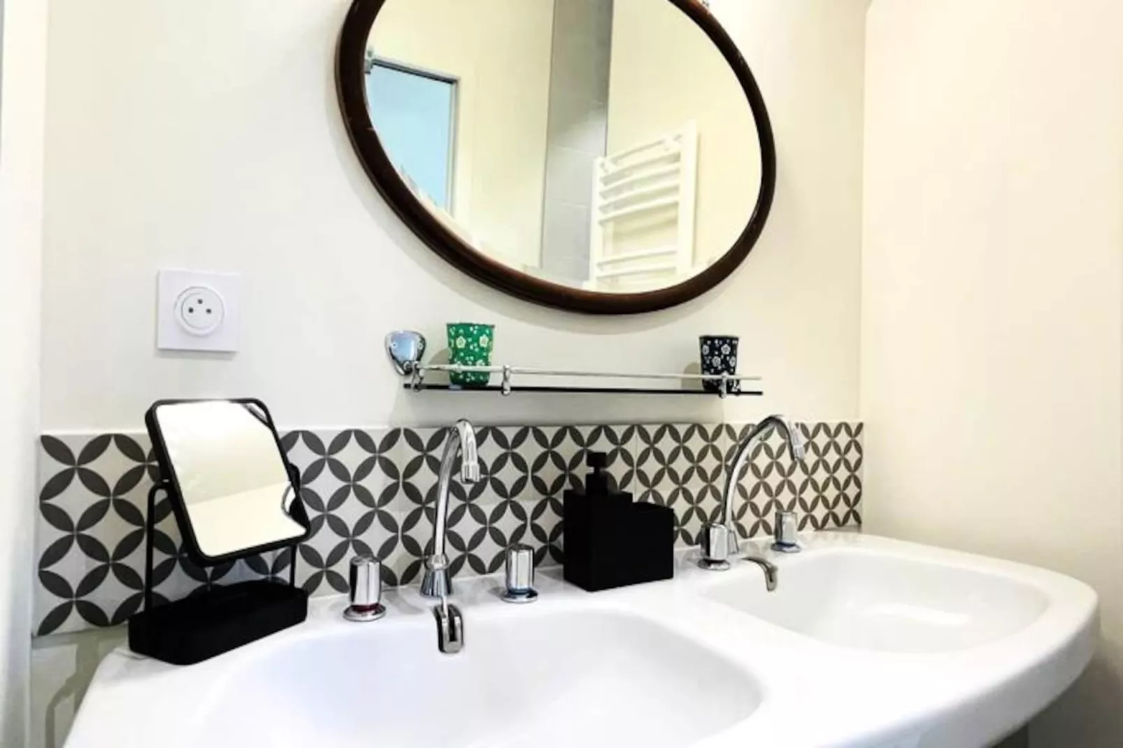 🍎 La Tourterelle - Domaine D'apreval - Campagne-Image-tags.