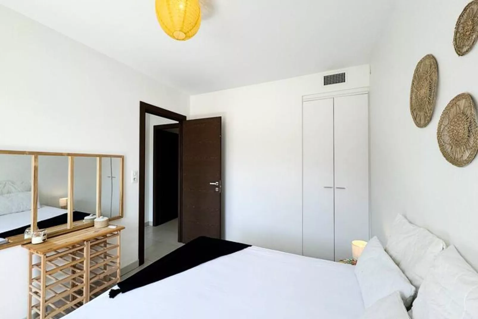 Résidence Jardins De Quatrina-Bedroom