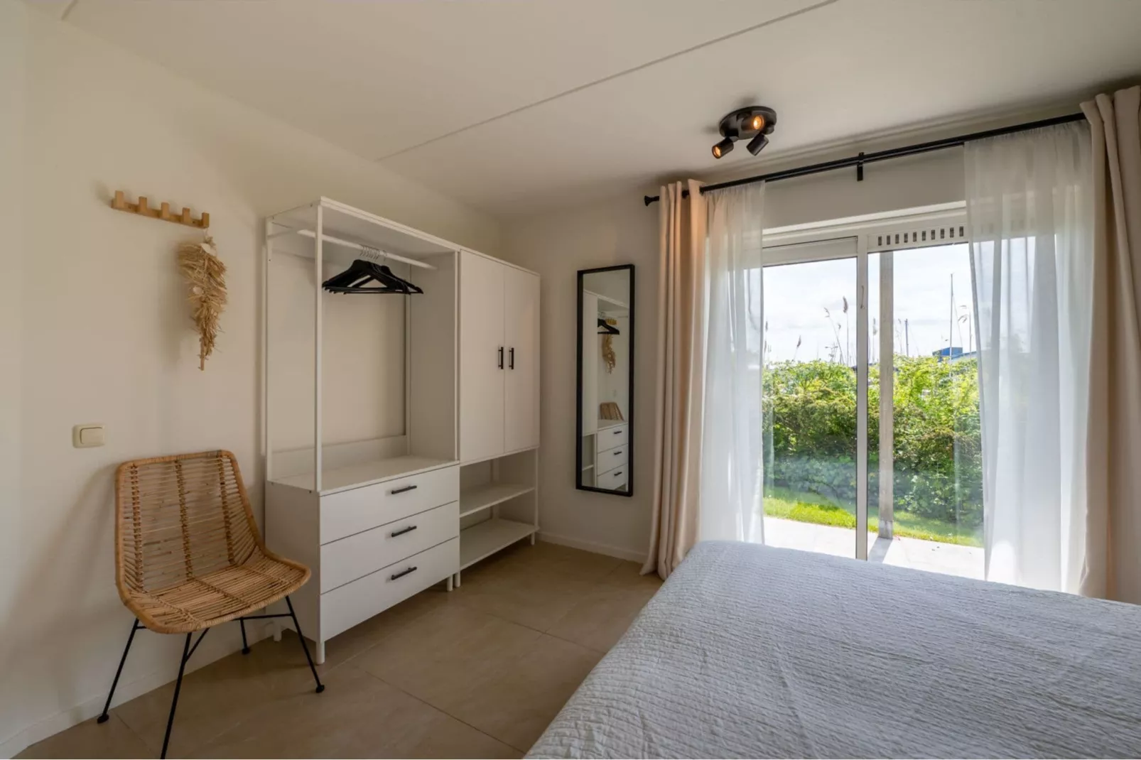 Veerdam 42-Bedroom
