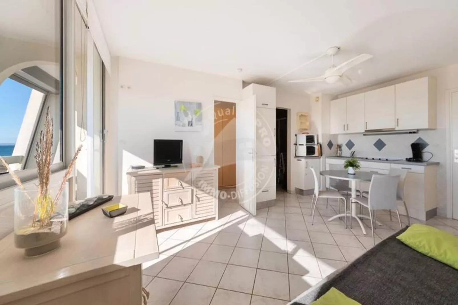 Résidence "le Chabian"-Living room