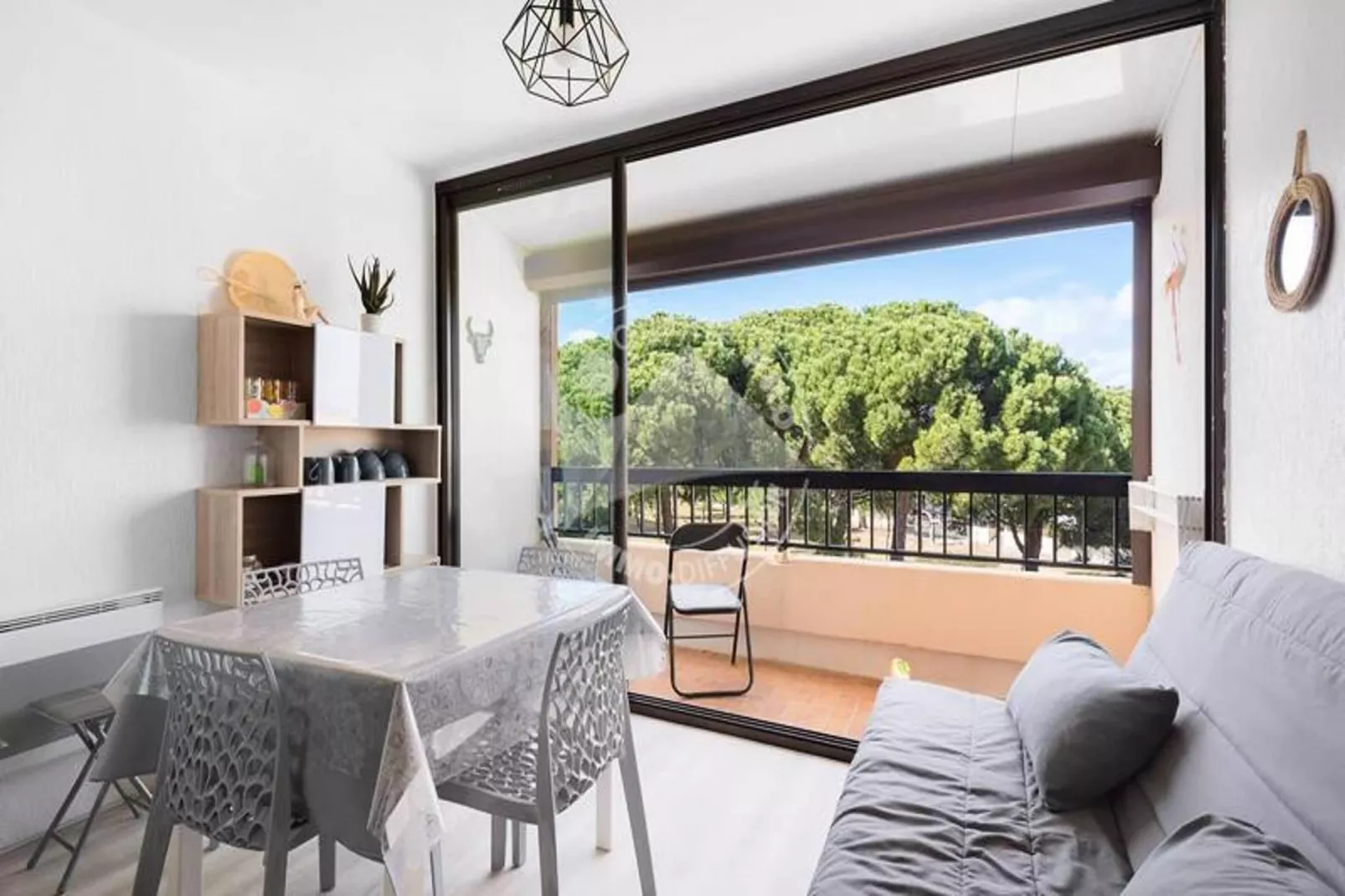 Résidence Le Triangle De La Baronnie-Esszimmer