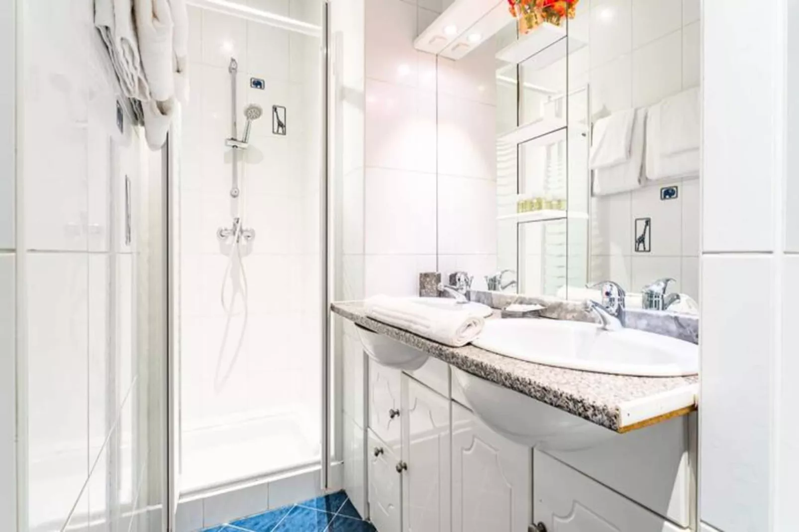 Magnifique  Appartement Au C&oelig;ur Du Quartier Historique Saint-michel-Ambiance