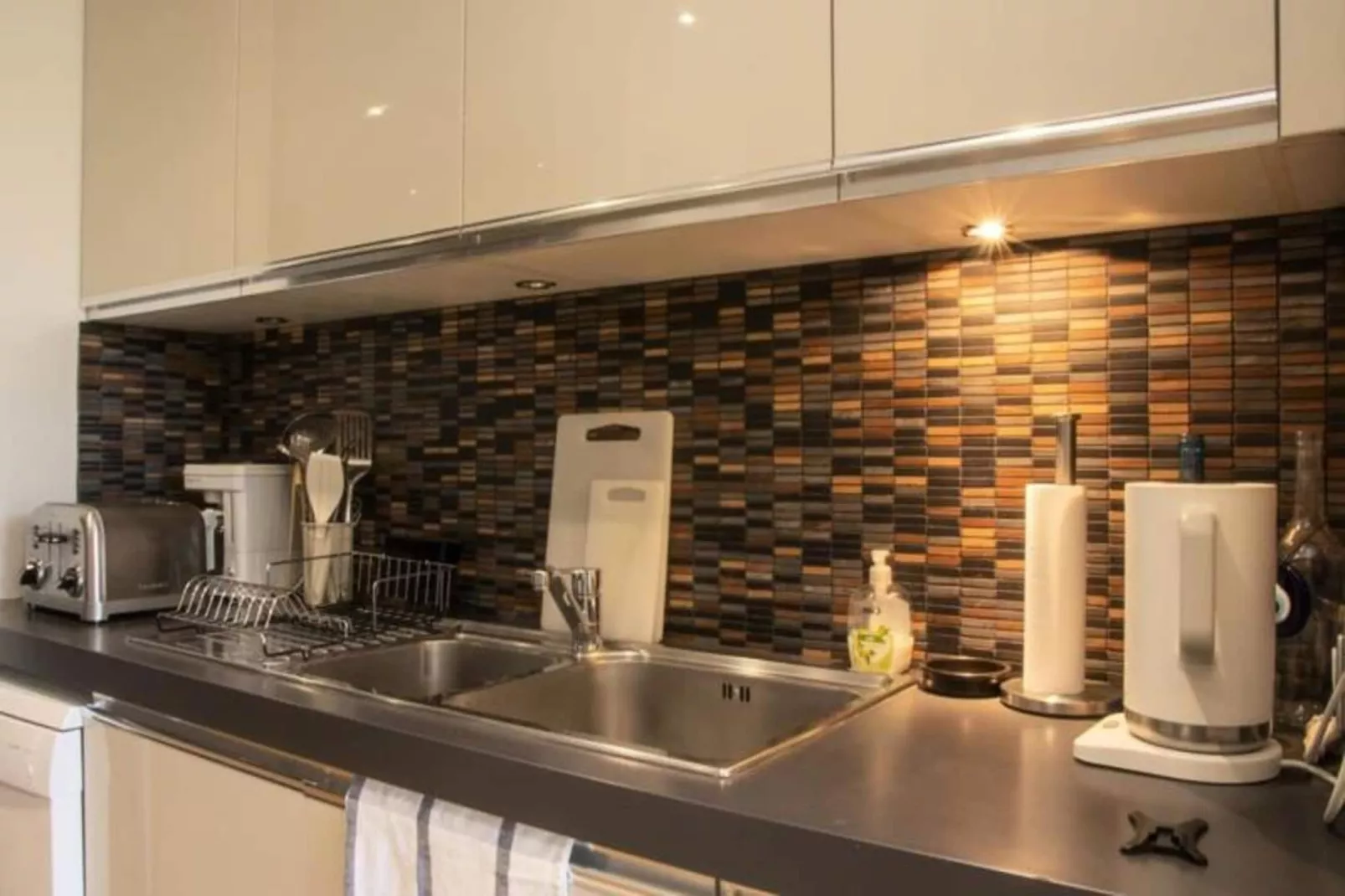 Appartement Prestations Haut Standing Avec Vue Sur La Place De La Bourse-Kitchen