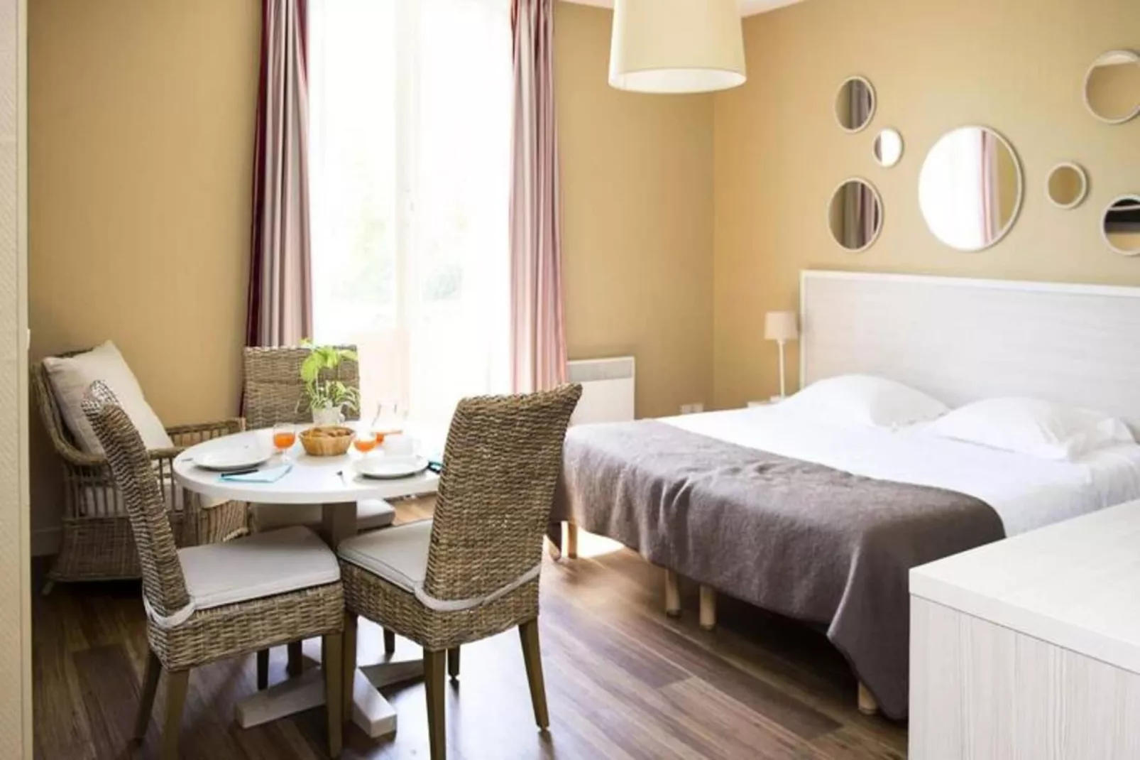 Résidence Villa Régina - Vacances Bleues-Außenbereich Sommer