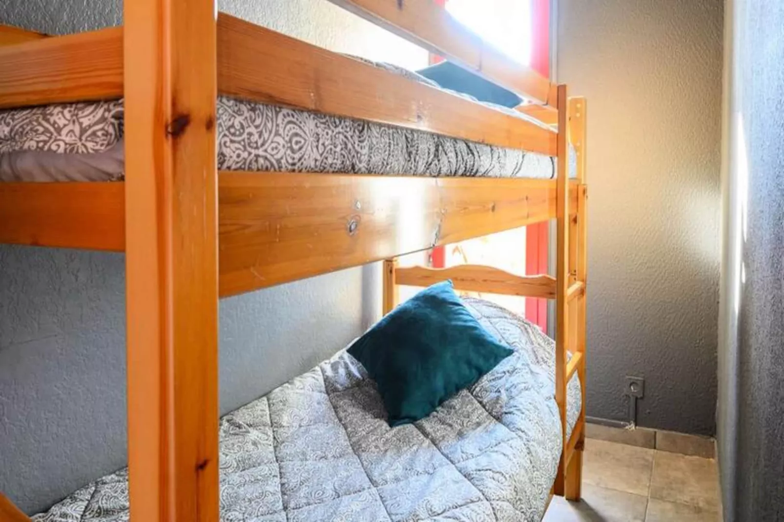 Résidence Les Marines Du Port-Image-tags.