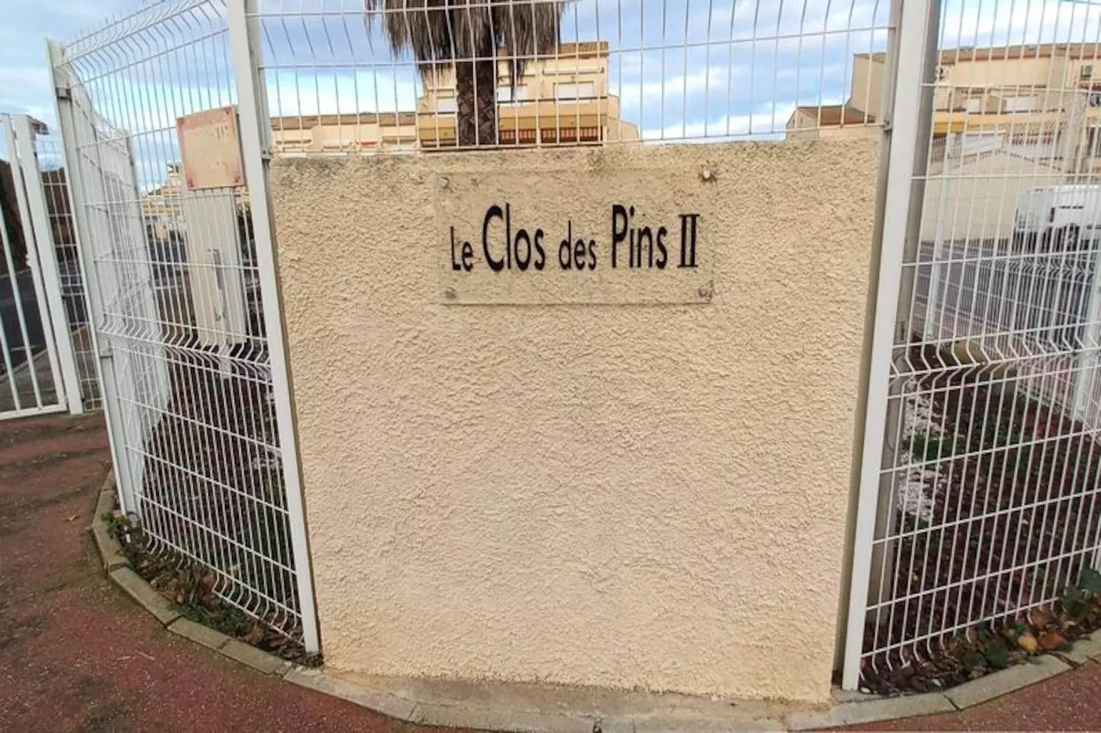 Résidence Clos Des Pins Ii (ré-Image-tags.