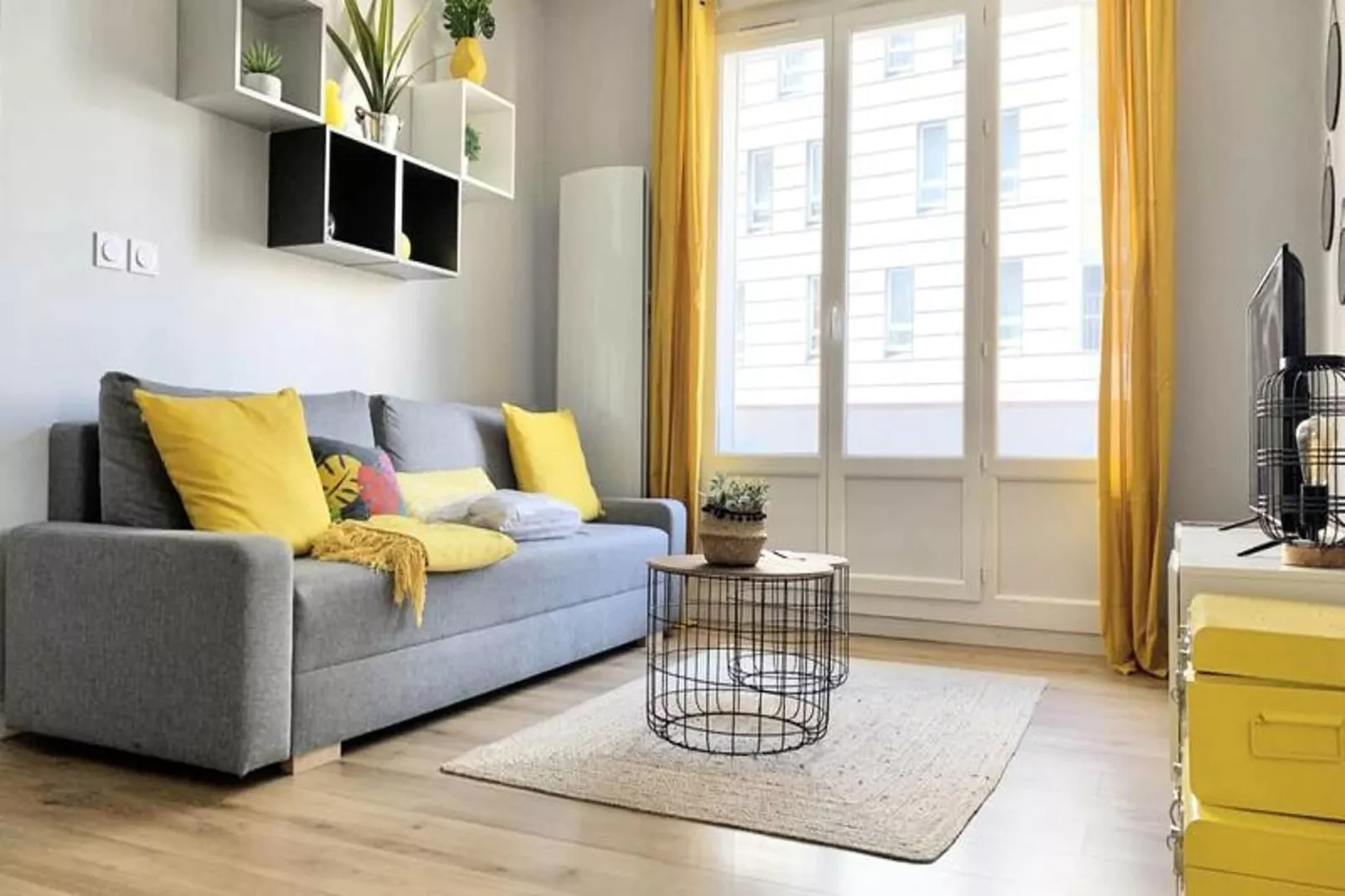| Hello Sunshine ☀️| T3 6 Couchages| Caserne De Bonne-Wohnzimmer