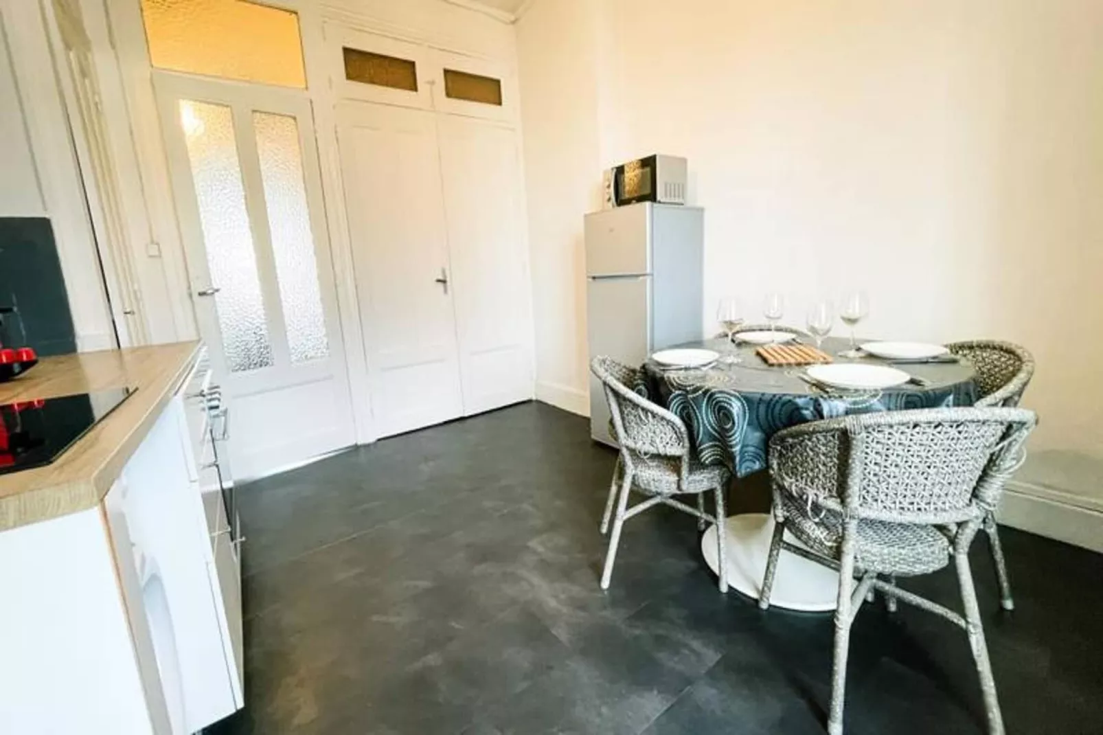 Pretty Light In Grenoble ☀ T2-Dining room