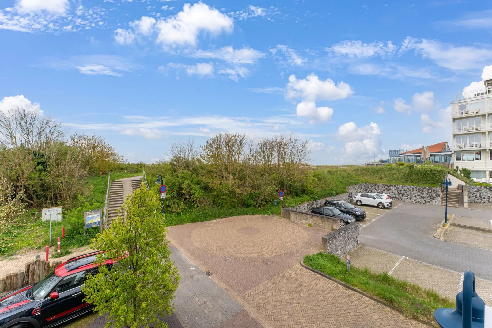 Stormvogel 1-Areas within 1km in summer