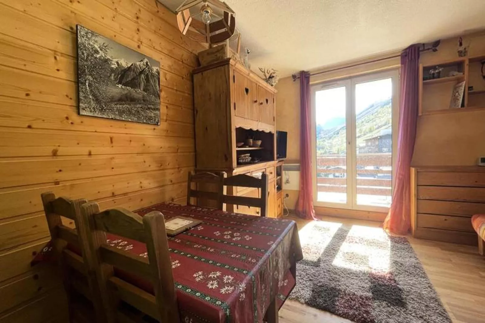 Résidence Meije 10- Porte J3-Esszimmer