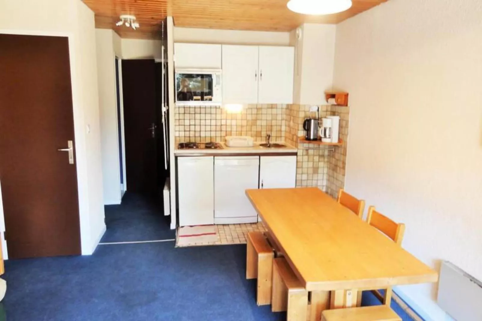 Résidence Alberges C-Dining room