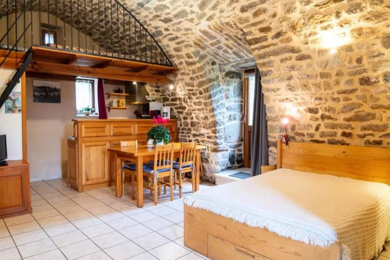 Gîte de France La voûte céleste 2/3 pers aux bondons 3 épis-Image-tags.