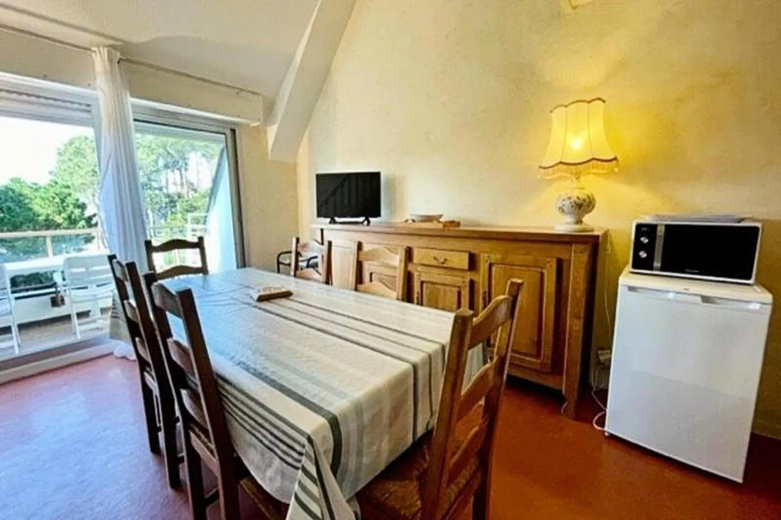 Résidence Bois D'amour-Salle à manger