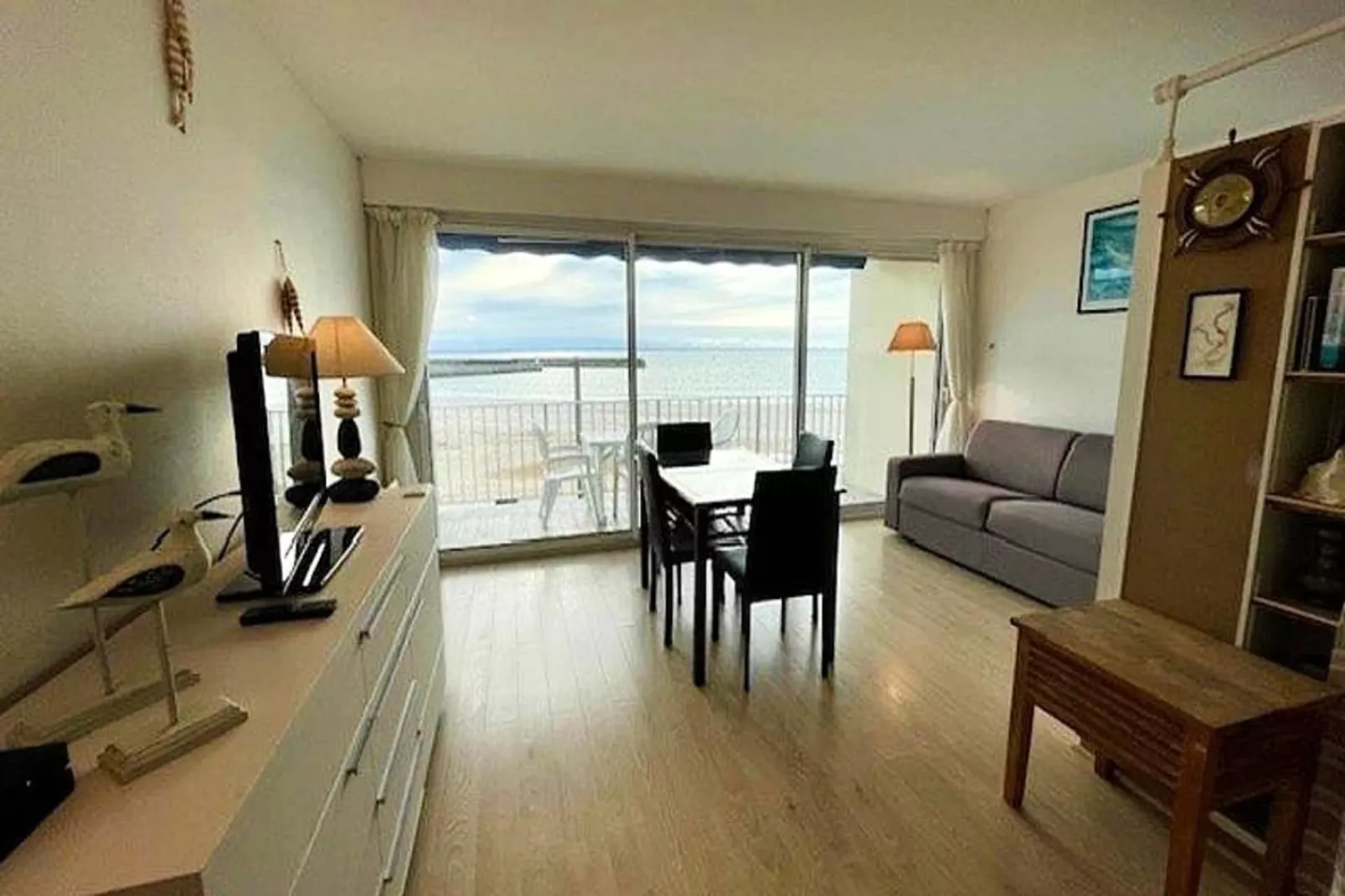 Résidence Sables D'or-Dining room