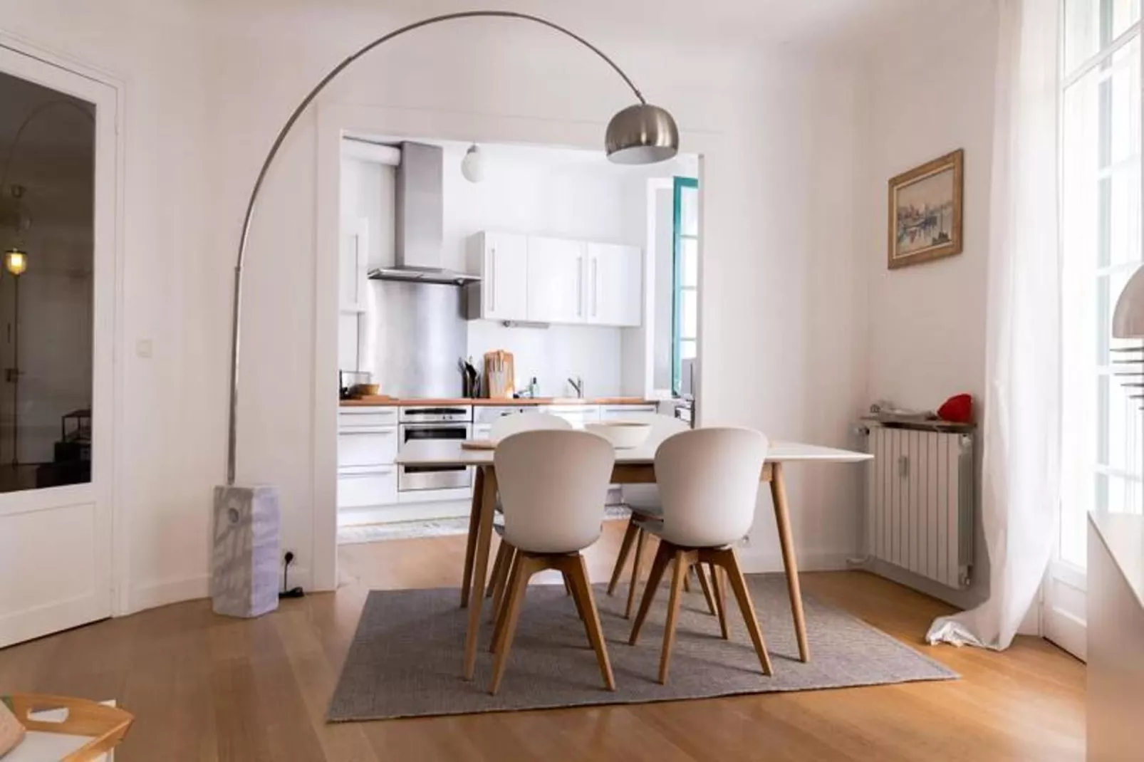 Appartement  Spacieux En Plein Centre-ville-Dining room